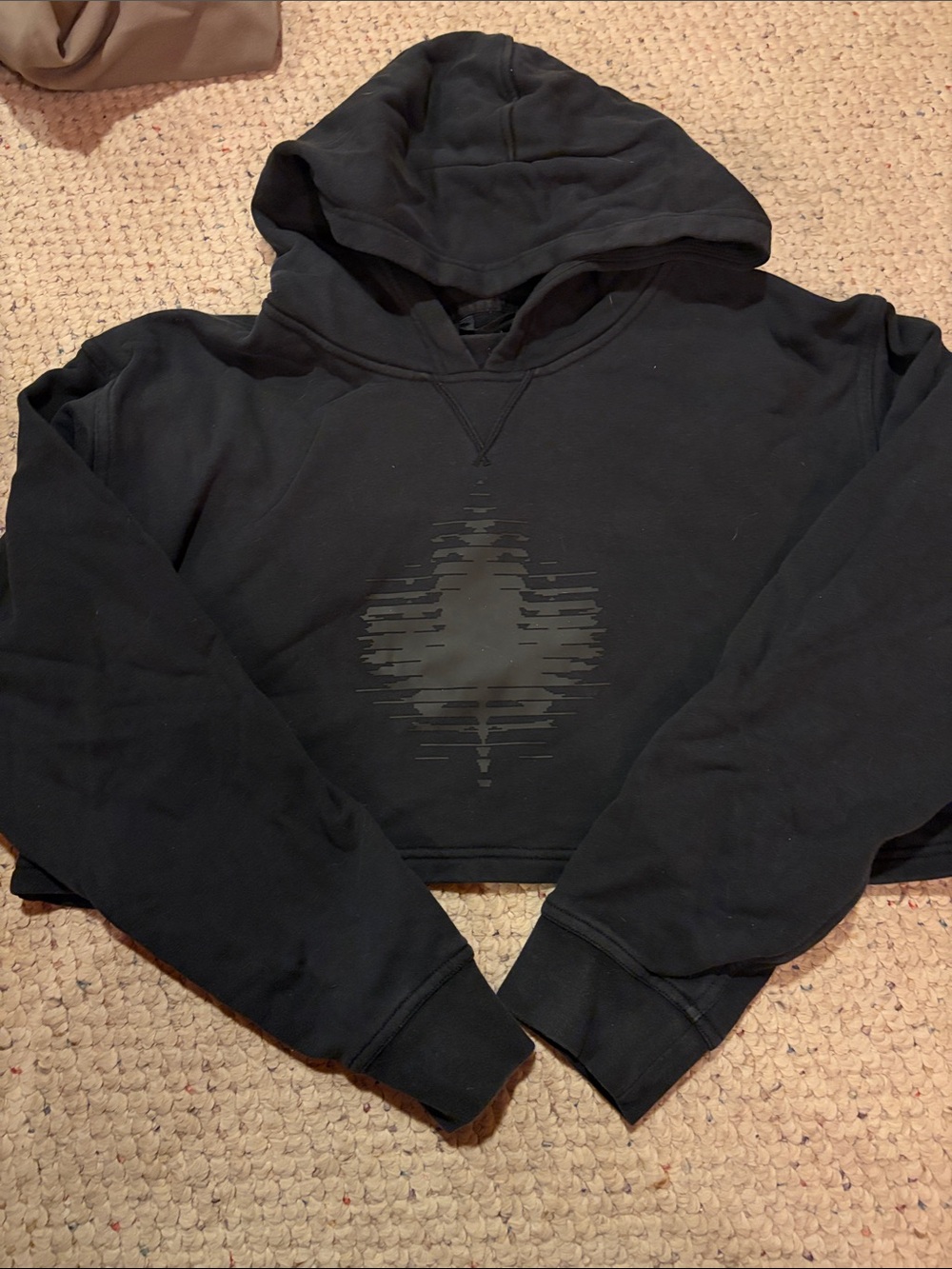 LULULEMON cropped maple leaf hoodie